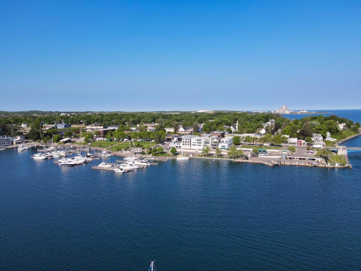 228 Edgewater Inn Charlevoix Kültér fotó